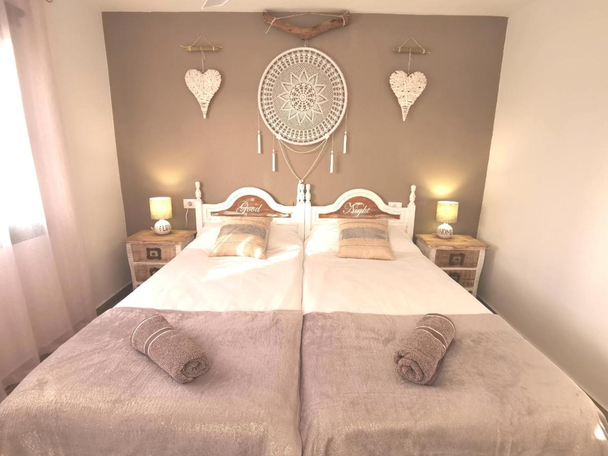 Puerta Del Sol Casa Lily Caleta De Fuste Apartman Kültér fotó